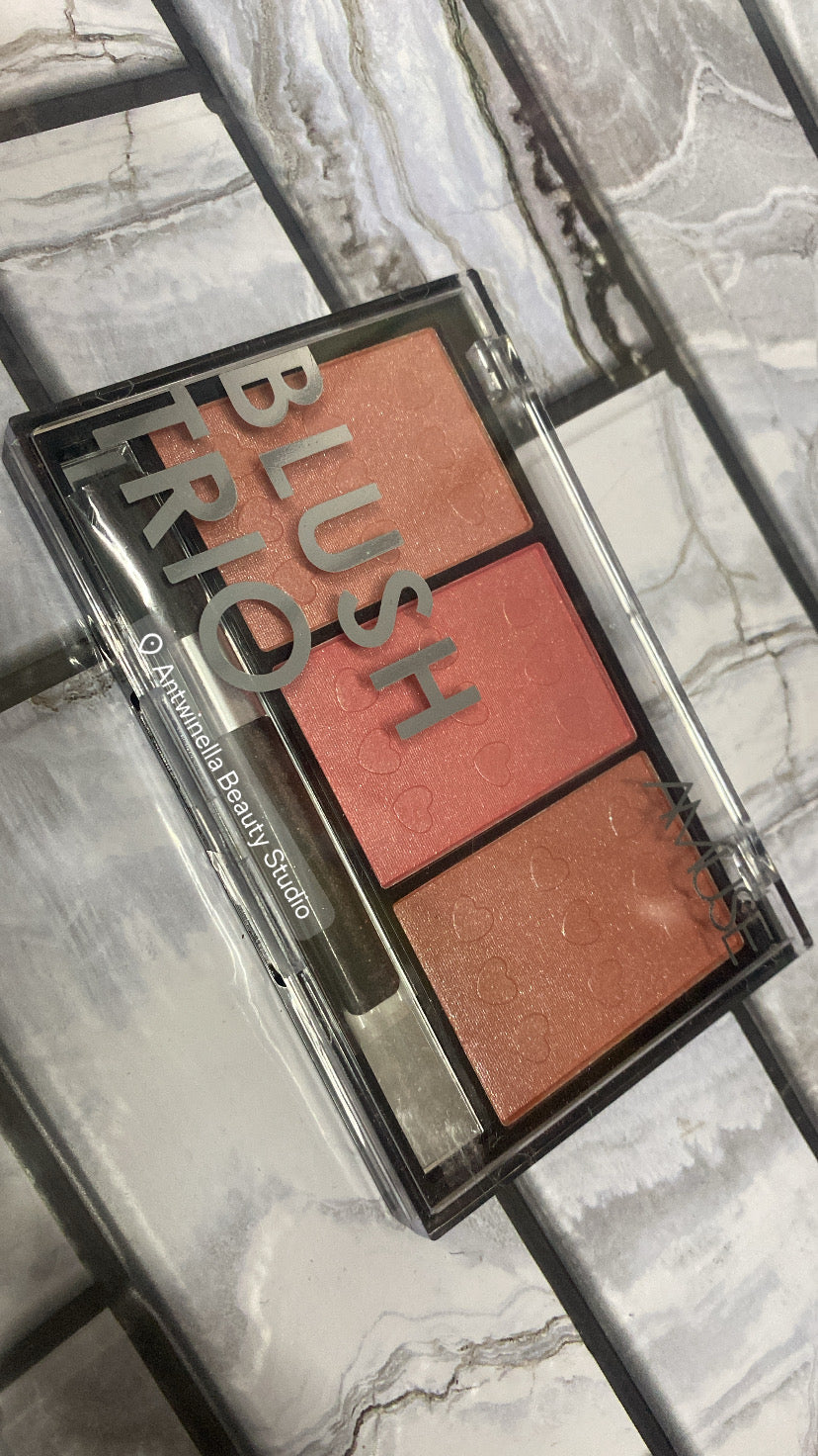 Amuse Blush Trio