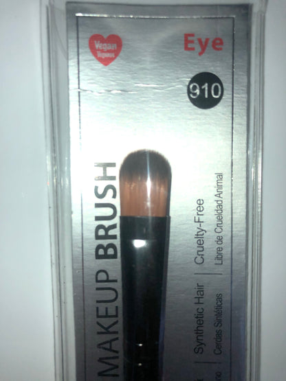 Concealer brush 910